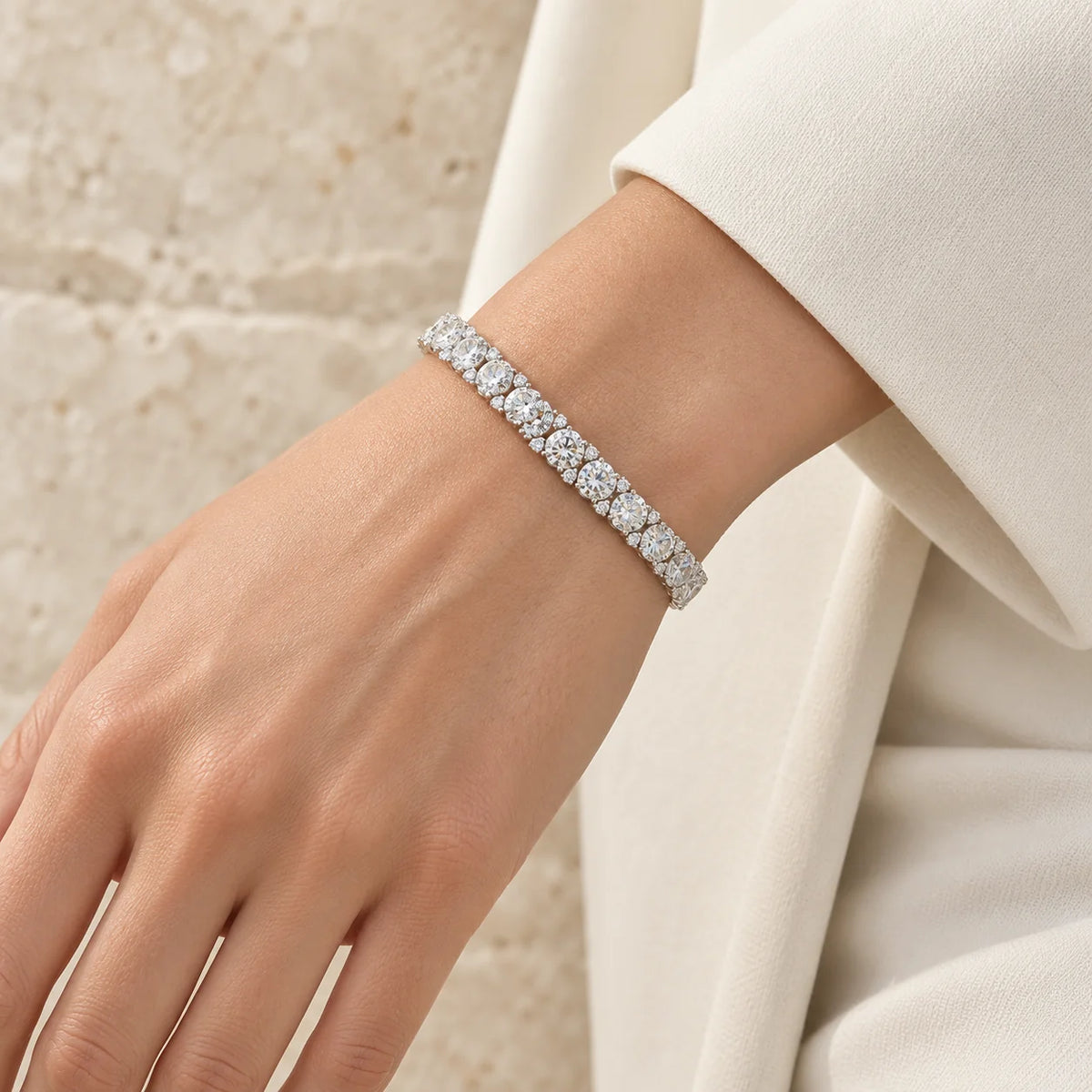 Royal Garland Lab-Grown Diamond Tennis Bracelet in 18K White Gold - White Gold