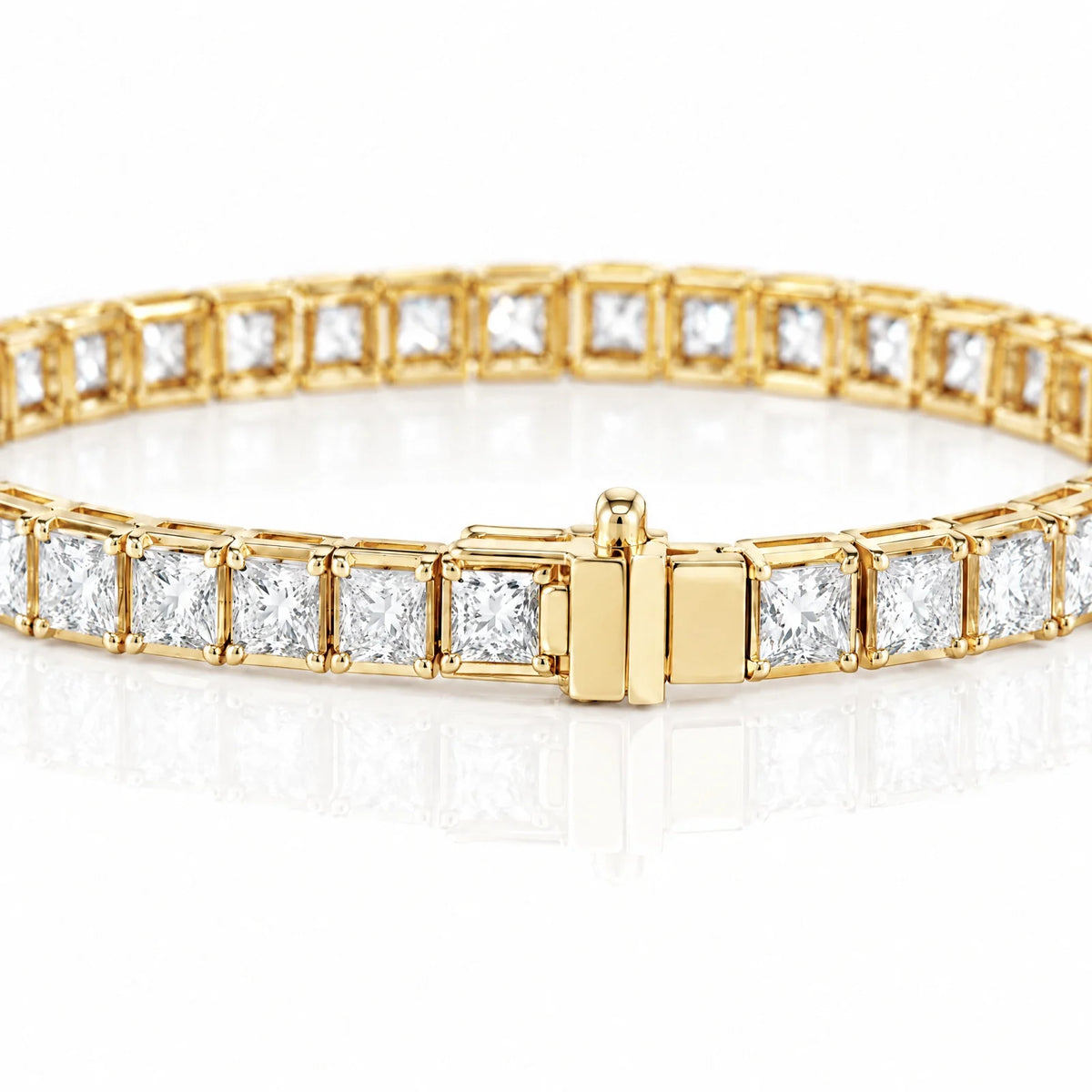 Royal Carré Lab-Grown Diamond Tennis Bracelet - Yellow Gold