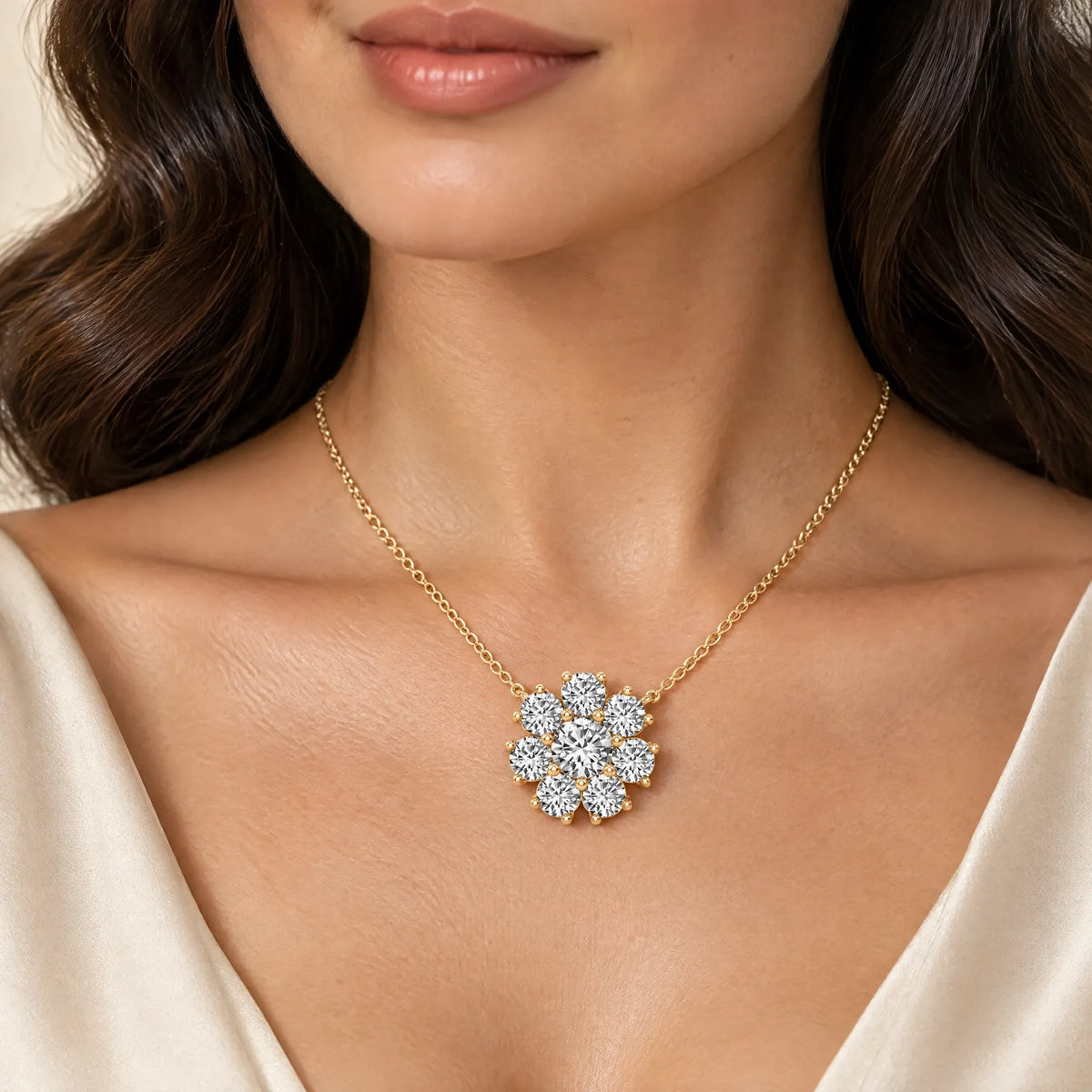 Marguerite Lab-Grown Diamond Flower Necklace - Yellow Gold