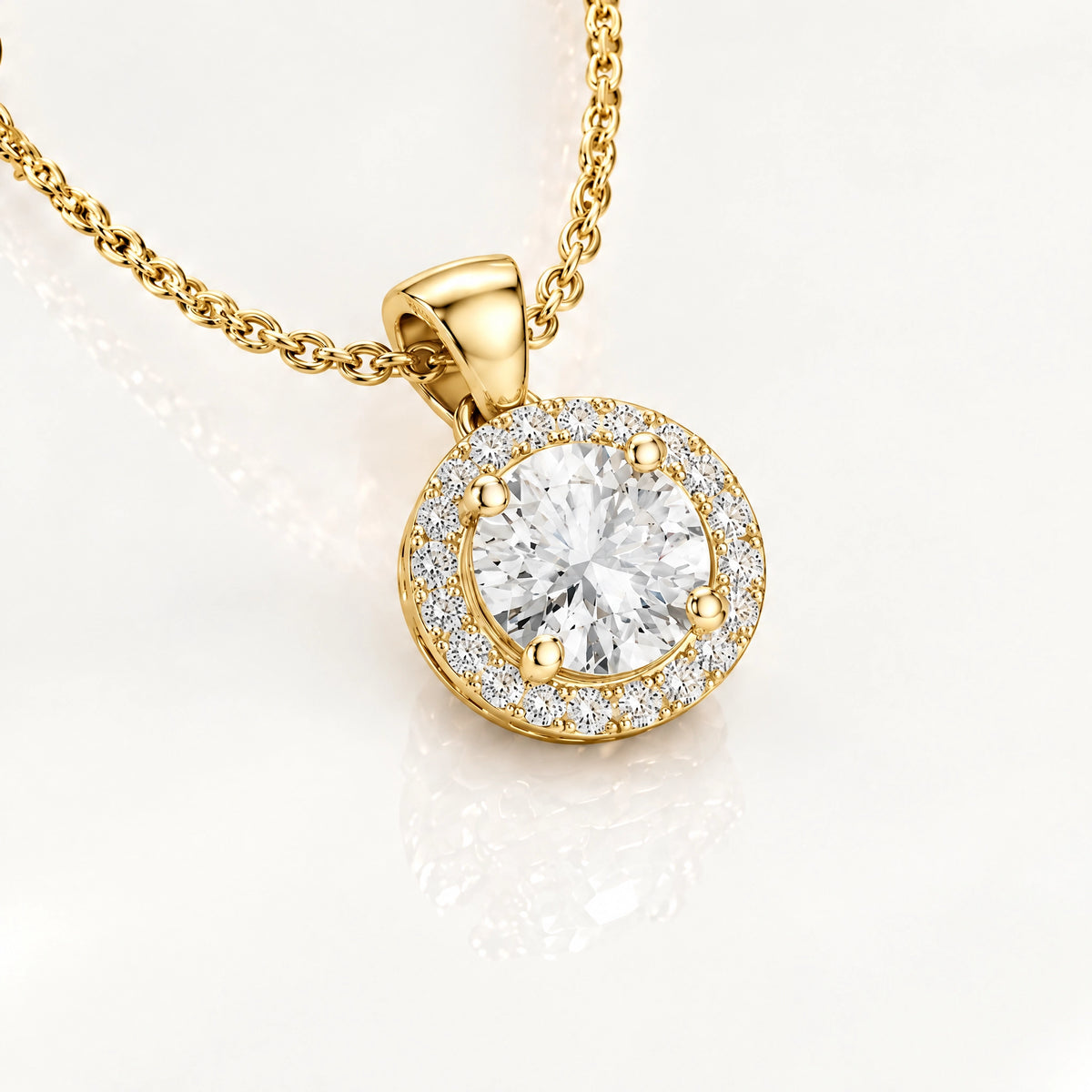 Éclat Round Lab-Grown Diamond Halo Pendant - Yellow Gold
