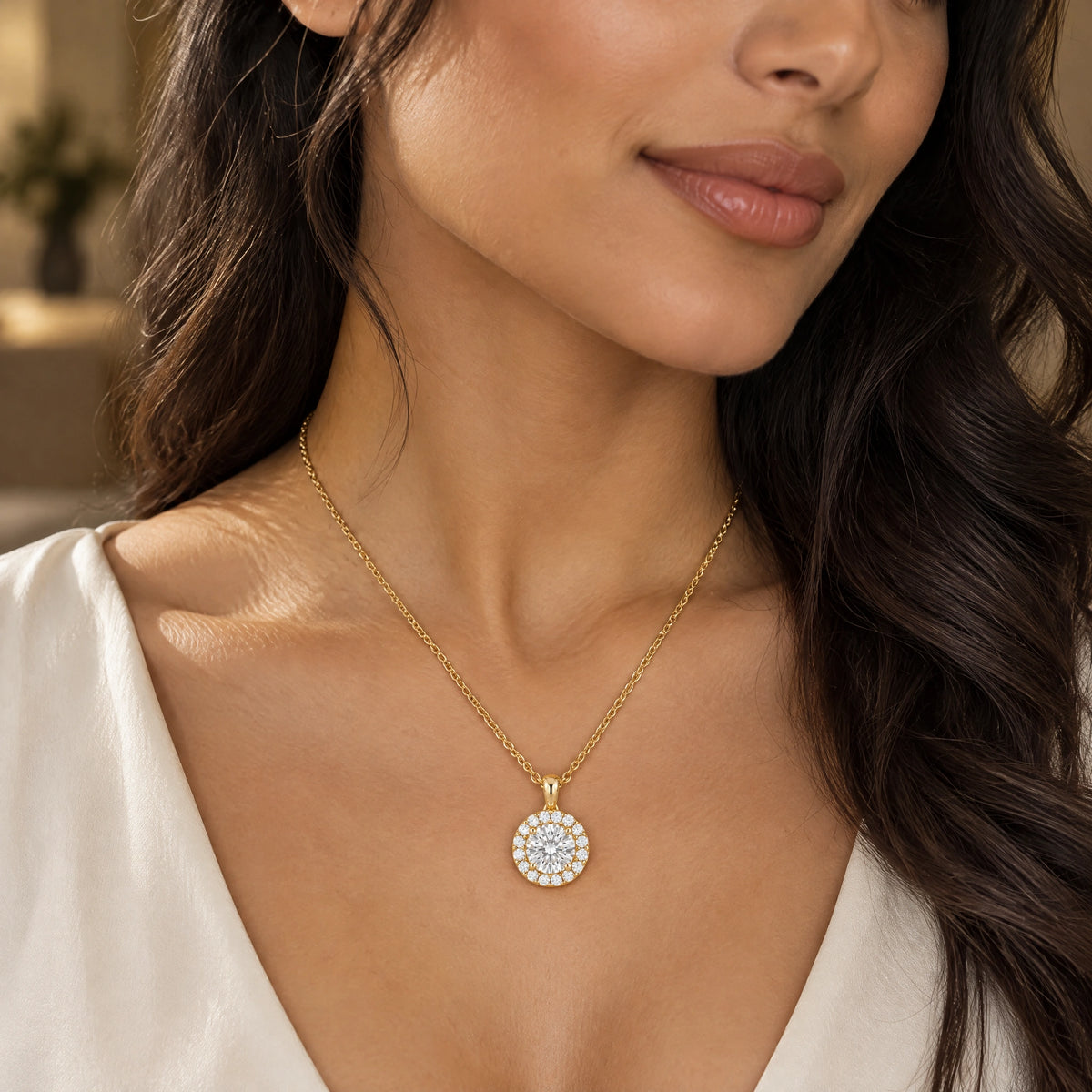 Lumière Round Lab-Grown Diamond Halo Pendant - Yellow Gold