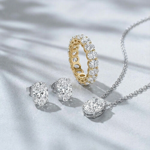 Solitaire Ring Detail